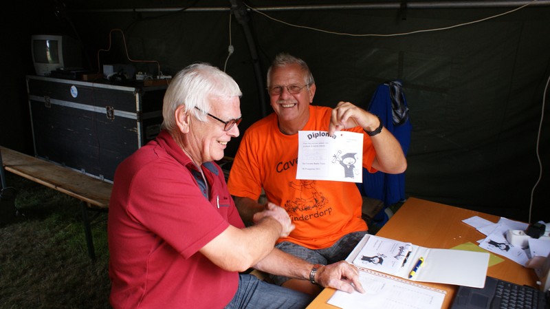 Het is gelukt. Felicitaties door Henk PA0HFT.
